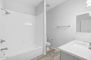 7401 W Arrowhead Clubhouse Dr, Glendale, AZ 85308 - Photo 11