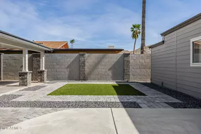 2249 W Windrose Drive, Phoenix, AZ 85029 - Photo 33