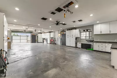 2249 W Windrose Drive, Phoenix, AZ 85029 - Photo 35