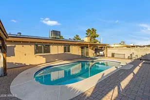 1127 W Grovers Ave, Phoenix, AZ 85023 - Photo 27