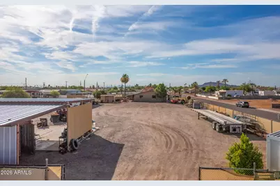 410 W 2nd Avenue, Casa Grande, AZ 85122 - Photo 3