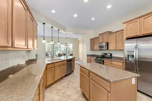 12887 W Fetlock Trail, Peoria, AZ 85383 - Photo 21