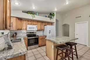 1634 E Carla Vista Dr, Gilbert, AZ 85295 - Photo 15