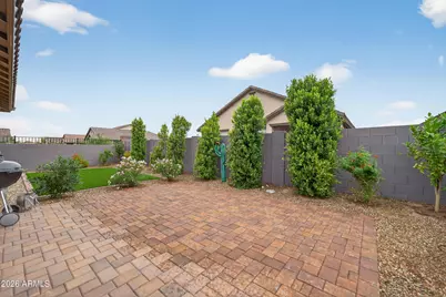 10218 W Piccadilly Road, Avondale, AZ 85392 - Photo 23