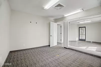 555 W University Drive, Mesa, AZ 85201 - Photo 9