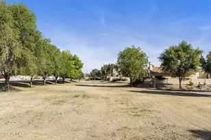 2414 W Barrow Dr, Chandler, AZ 85224 - Photo 41