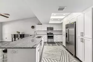 4722 E Ahwatukee Dr, Phoenix, AZ 85044 - Photo 11