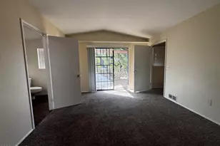 2323 E Mitchell Dr, Phoenix, AZ 85016 - Photo 5