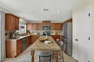 10824 W Lone Cactus Dr, Sun City, AZ 85373 - Photo 15