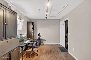 10824 W Lone Cactus Dr, Sun City, AZ 85373 - Photo 17