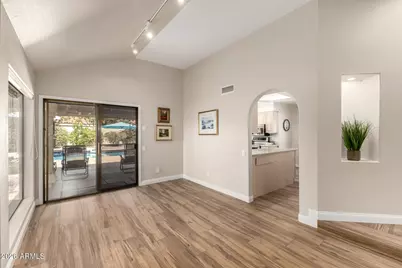 10010 E Sunnyslope Lane, Scottsdale, AZ 85258 - Photo 5