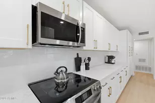 10259 W El Dorado Dr, Sun City, AZ 85351 - Photo 11