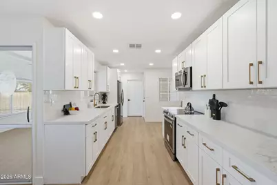 10259 W El Dorado Drive, Sun City, AZ 85351 - Photo 9