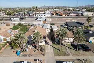 2916 E Monroe St, Phoenix, AZ 85034 - Photo 3