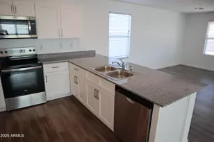 1267 W Flowstone Trail, Benson, AZ 85602 - Photo 5