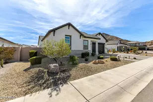 4899 W Marsh Wren Ln, San Tan Valley, AZ 85144 - Photo 3