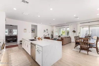 4899 W Marsh Wren Lane, San Tan Valley, AZ 85144 - Photo 17