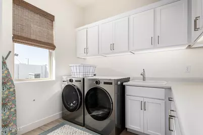 4899 W Marsh Wren Lane, San Tan Valley, AZ 85144 - Photo 35