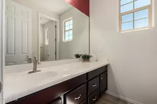 1630 W Blaylock Dr, Phoenix, AZ 85085 - Photo 33