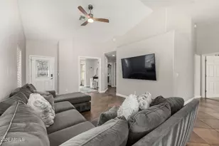 11146 E Poinsettia Dr, Scottsdale, AZ 85259 - Photo 5