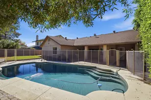 1906 E Caroline Ln, Tempe, AZ 85284 - Photo 1