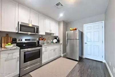 550 W 9th Street #4, Mesa, AZ 85201 - Photo 3