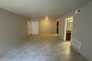 8500 E Indian School Rd, Scottsdale, AZ 85251 - Photo 19