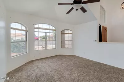 10186 Hacienda Drive, Goodyear, AZ 85338 - Photo 7