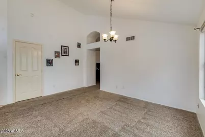 10186 Hacienda Drive, Goodyear, AZ 85338 - Photo 11
