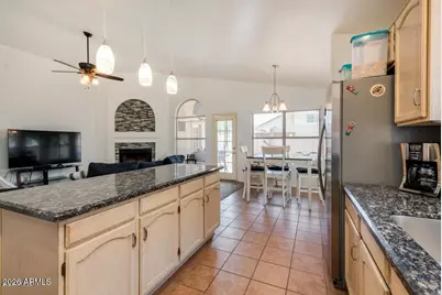 10186 Hacienda Drive, Goodyear, AZ 85338 - Photo 21