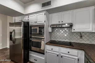 10709 E Champagne Dr, Sun Lakes, AZ 85248 - Photo 23