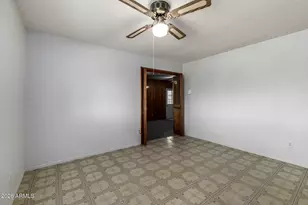 7931 E Monte Vista Rd, Scottsdale, AZ 85257 - Photo 9