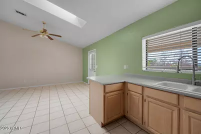 8837 E Sunland Avenue, Mesa, AZ 85208 - Photo 7