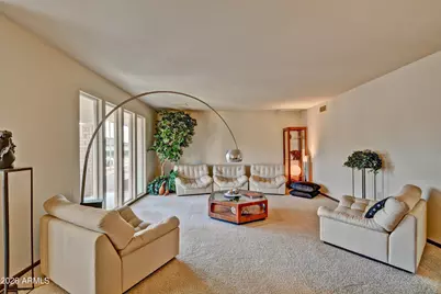 10122 W Willowcreek Circle, Sun City, AZ 85373 - Photo 9