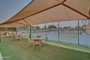 10122 W Willowcreek Circle, Sun City, AZ 85373 - Photo 19