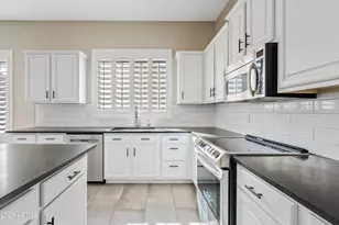 6435 S Blake Ct, Gilbert, AZ 85298 - Photo 7