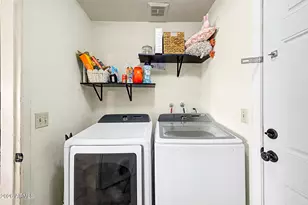 4202 W Aster Dr, Phoenix, AZ 85029 - Photo 11