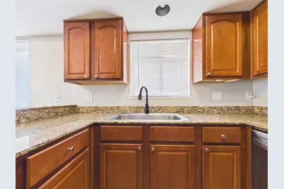 3420 W Danbury Drive #Apt C203, Phoenix, AZ 85053 - Photo 9