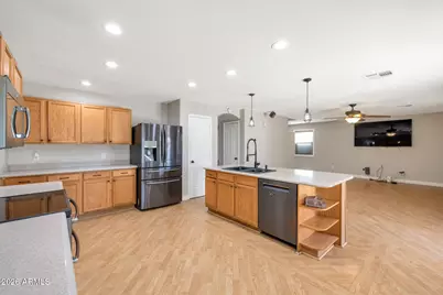 18160 N 89th Lane, Peoria, AZ 85382 - Photo 17