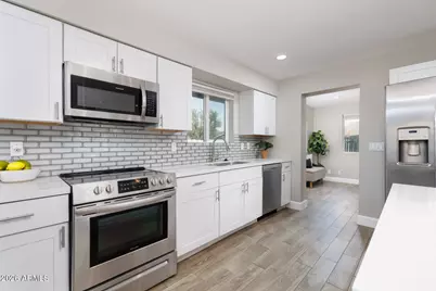 1458 S Key Circle, Mesa, AZ 85210 - Photo 7