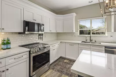 4307 E Vista Bonita Drive, Phoenix, AZ 85050 - Photo 9