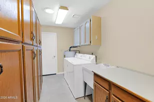 10417 E Cinnabar Ave, Scottsdale, AZ 85258 - Photo 33