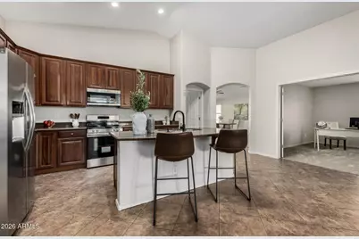 17845 W Hearn Road, Surprise, AZ 85388 - Photo 11