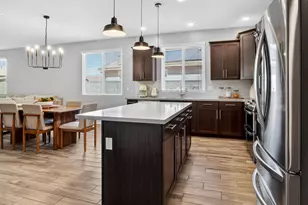 25154 N 134th Ln, Peoria, AZ 85383 - Photo 5