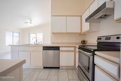 8563 W Mission Lane, Peoria, AZ 85345 - Photo 7