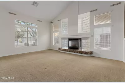 2409 W Woburn Lane, Phoenix, AZ 85085 - Photo 13