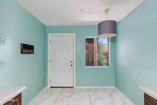 6 E Manzanita Dr, Phoenix, AZ 85020 - Photo 11