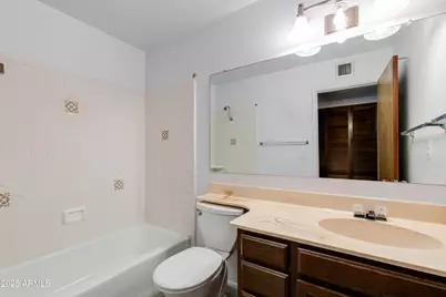 6 E Manzanita Drive, Phoenix, AZ 85020 - Photo 17