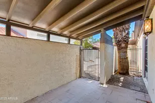 6 E Manzanita Dr, Phoenix, AZ 85020 - Photo 19