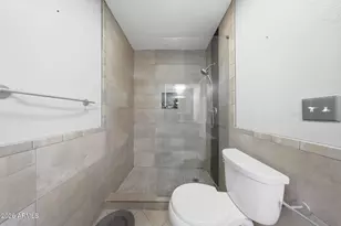 5525 E Thomas Rd, Phoenix, AZ 85018 - Photo 21